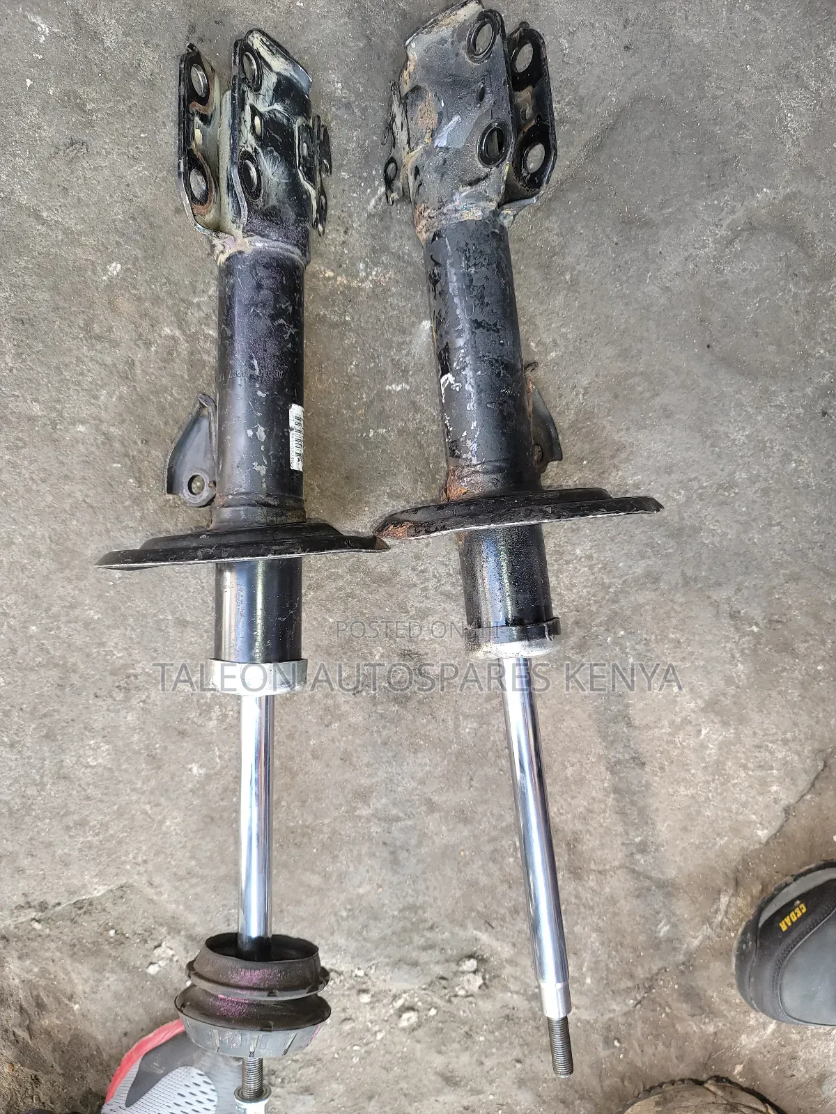 Toyota Fielder 2017 Shocks