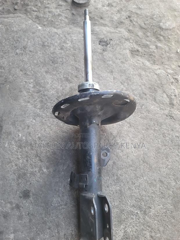 Toyota Noah 2017 Front Shock