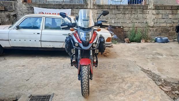 Honda 2016 Red - thumbnail 3