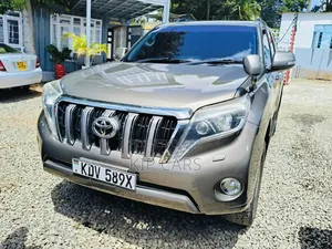 Toyota Land Cruiser Prado 2.7 i 2013 Gray