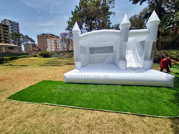 White Theme Bouncing Castle - main view