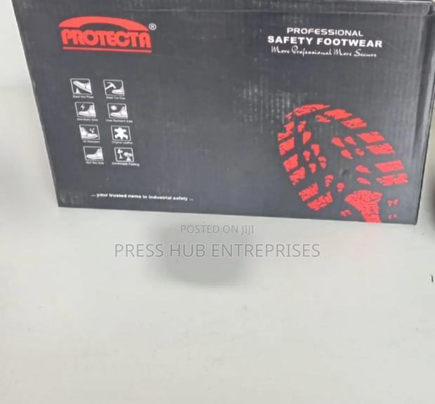 Black, High-cut Safety Work Boot. - thumbnail 3