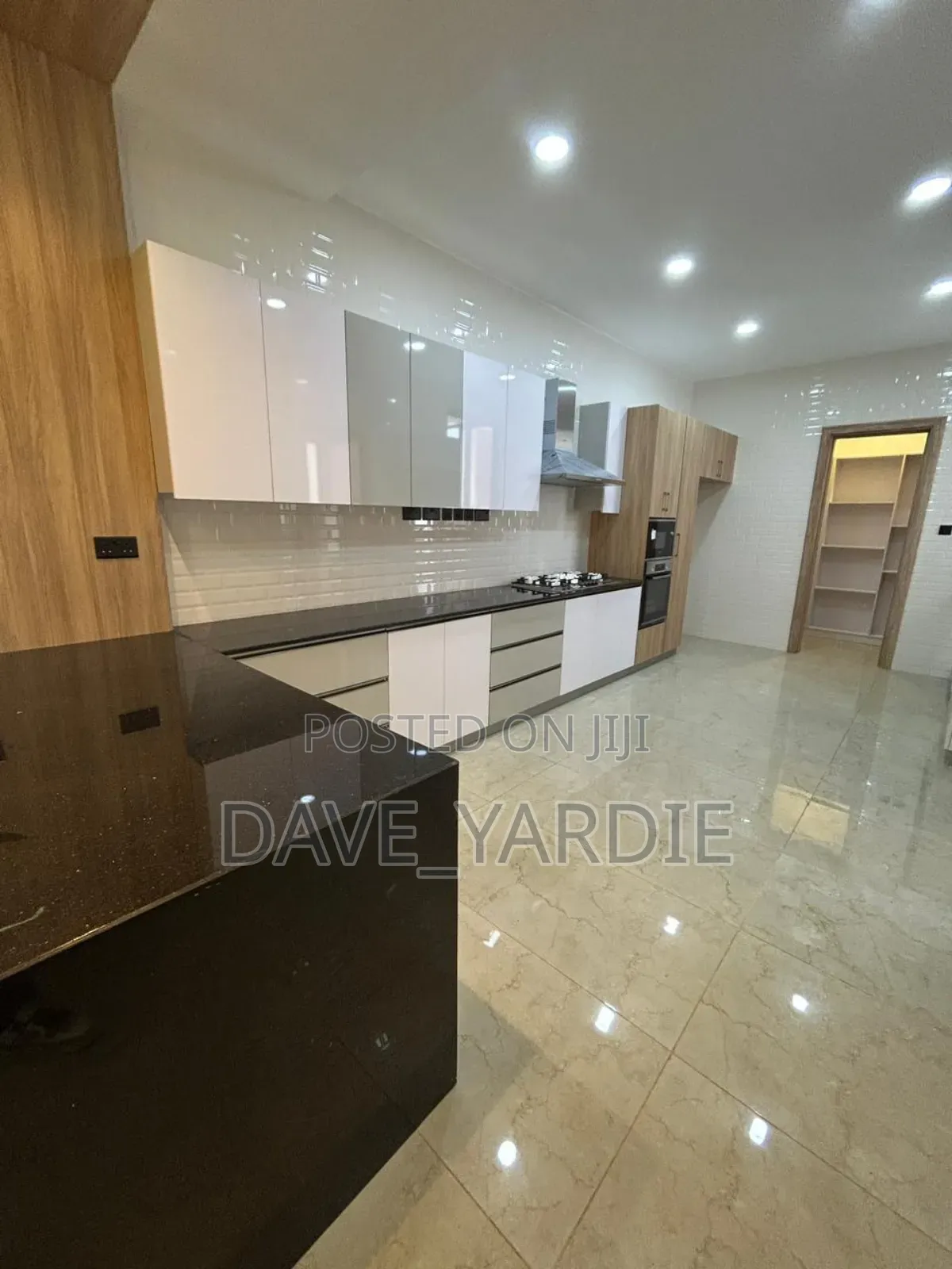 4bdrm Apartment in Spring Valley for sale