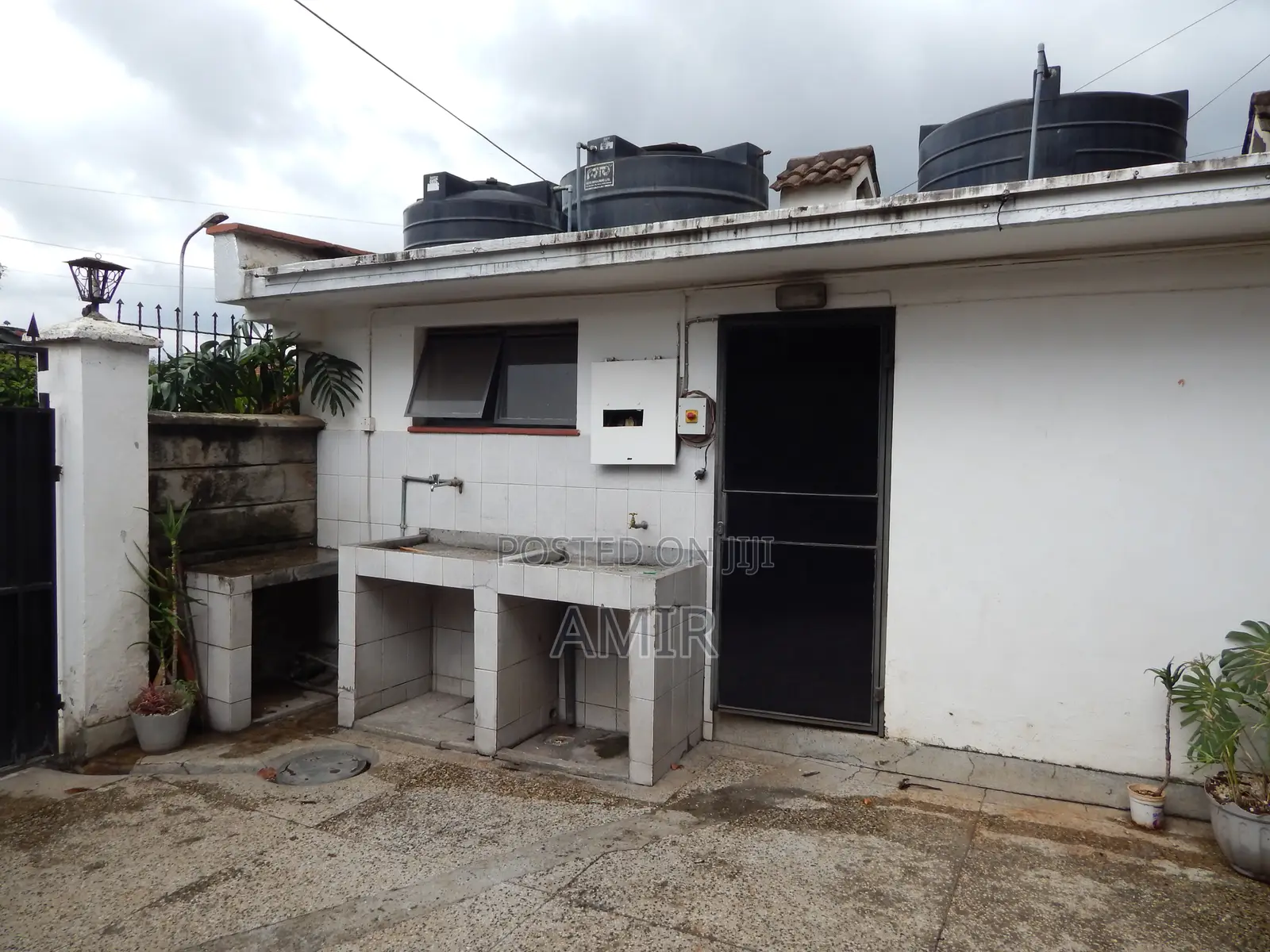4bdrm Maisonette in Airport View Estate for sale