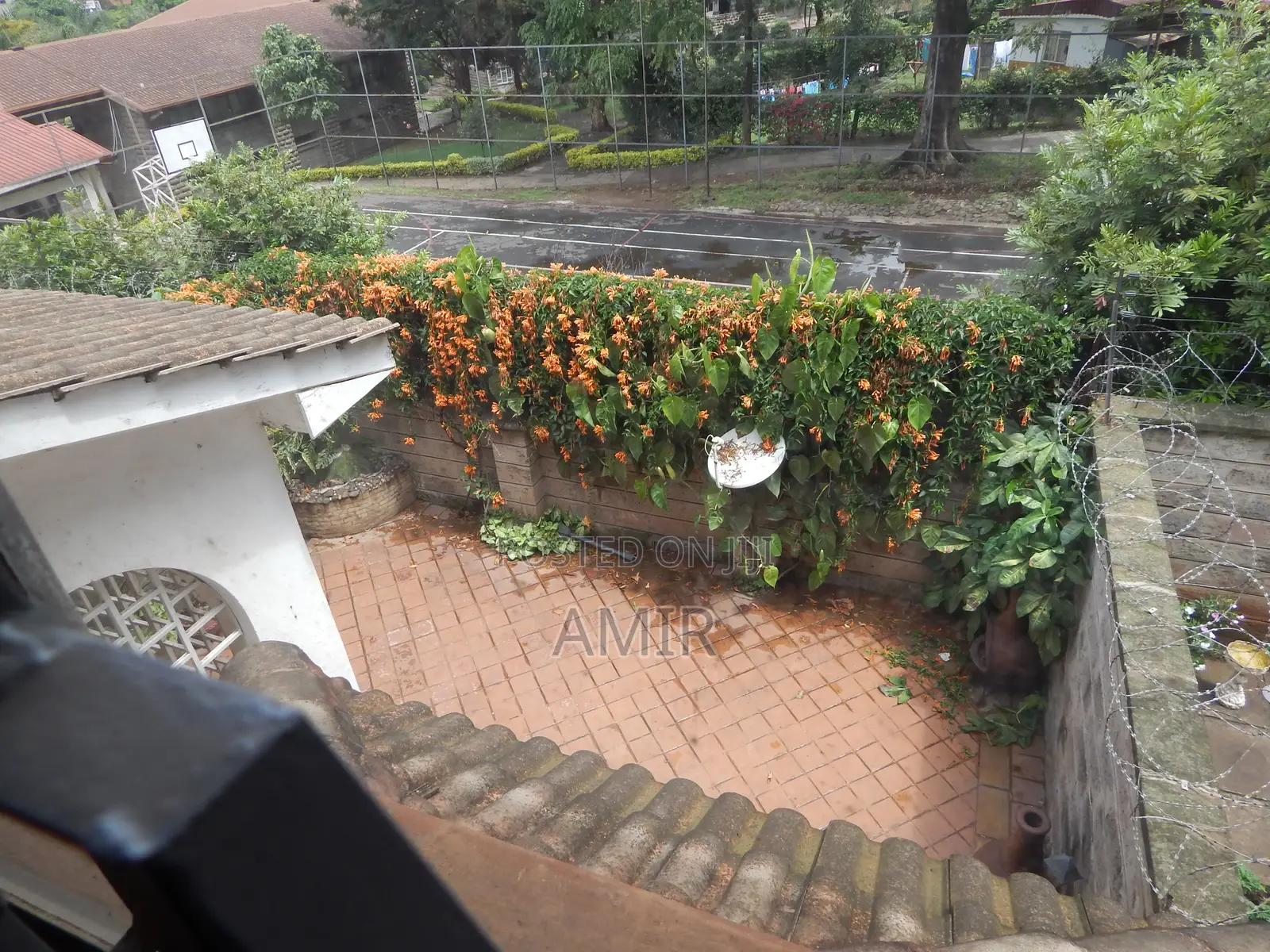 4bdrm Maisonette in Airport View Estate for sale