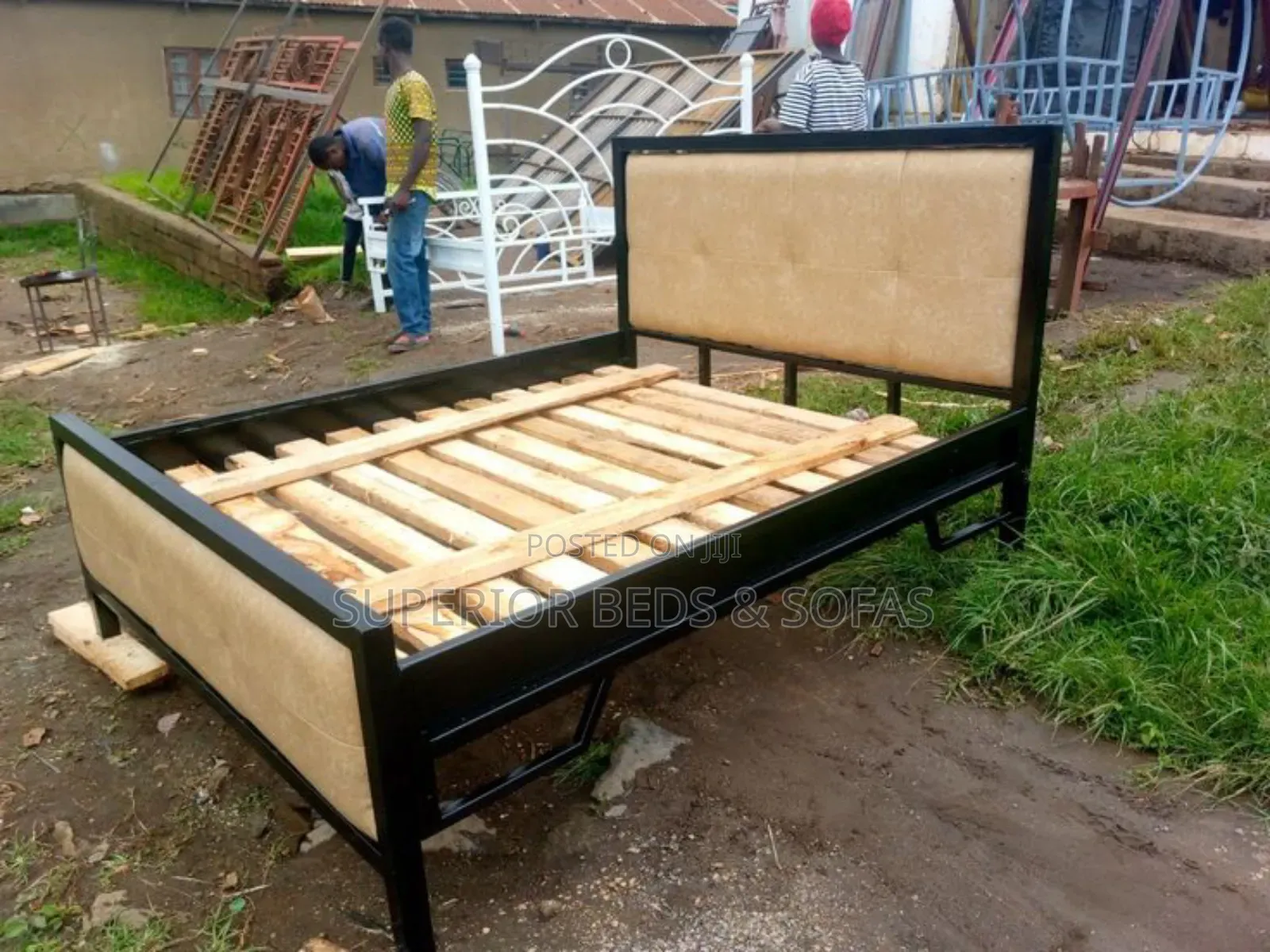 Modern Wood Platform Bed.