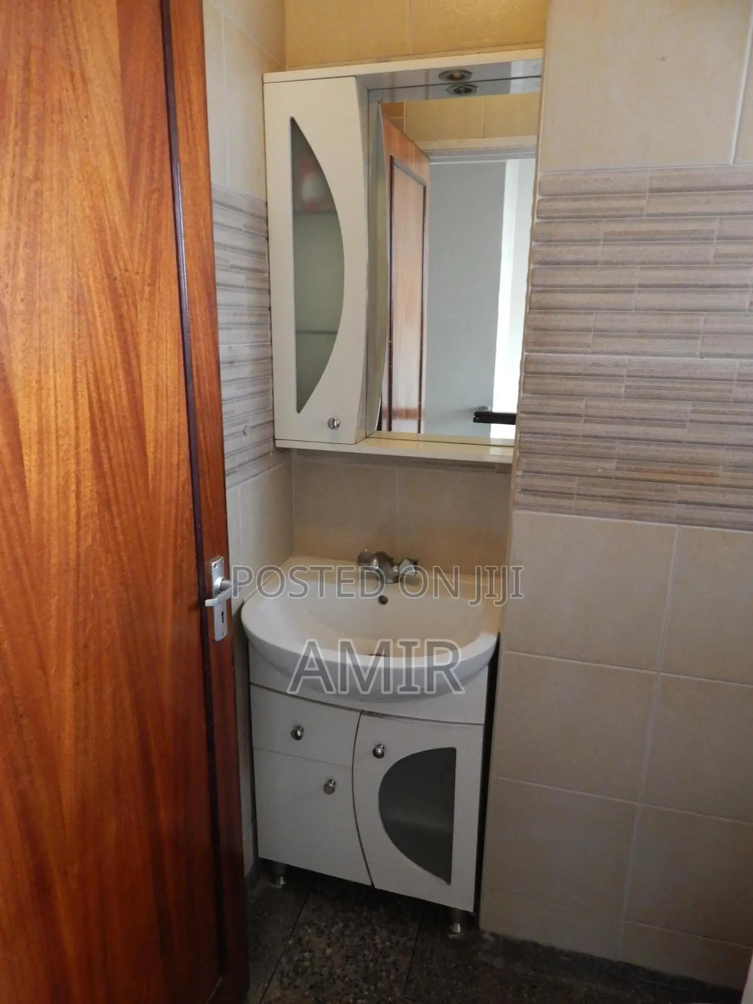 4bdrm Maisonette in Airport View Estate for sale