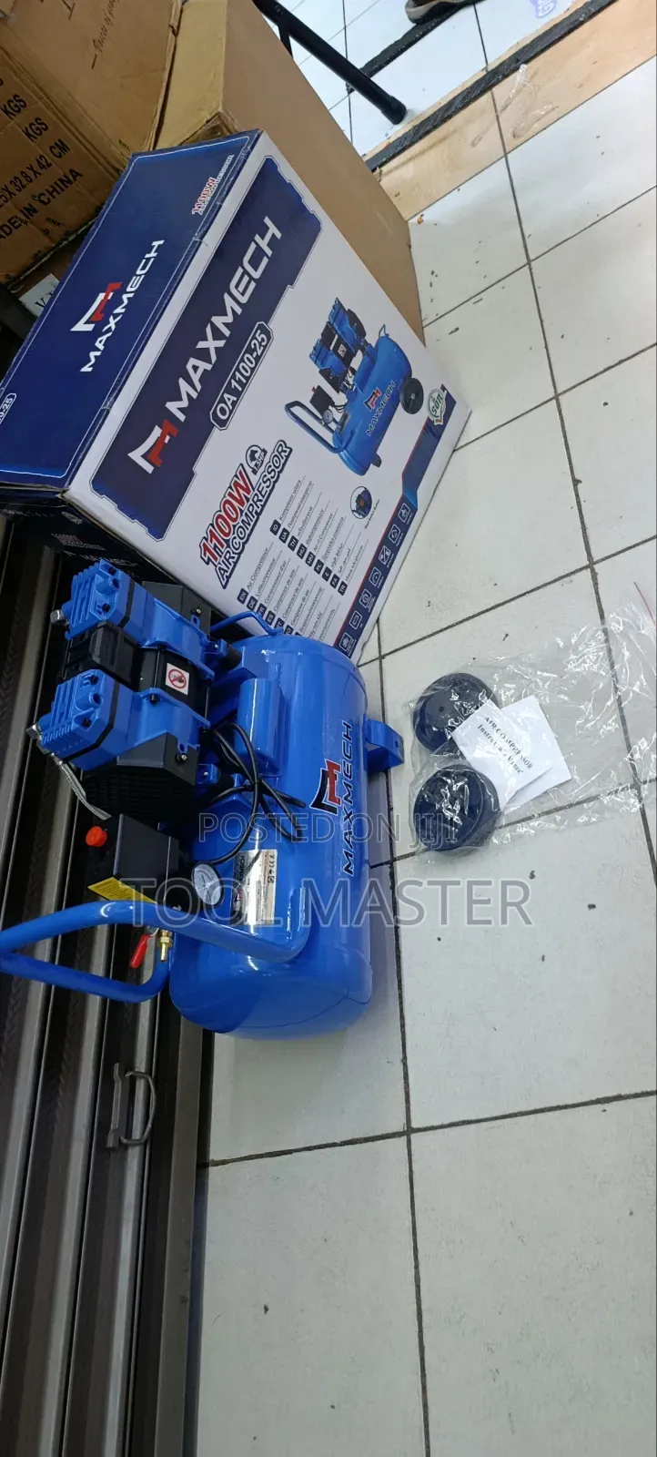 Maxmech Oil Less Silent Compressor/25l Maxmech Compressor