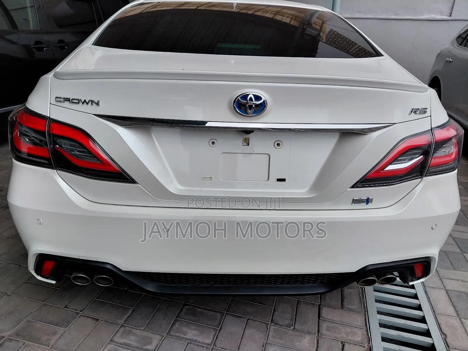 Toyota Crown 2019 Pearl