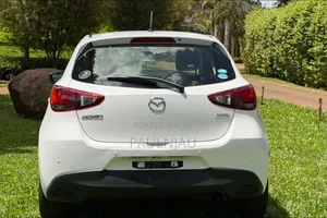 Mazda Demio 2018 White