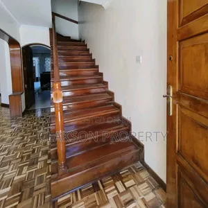 4bdrm Townhouse / Terrace in Kileleshwa for rent