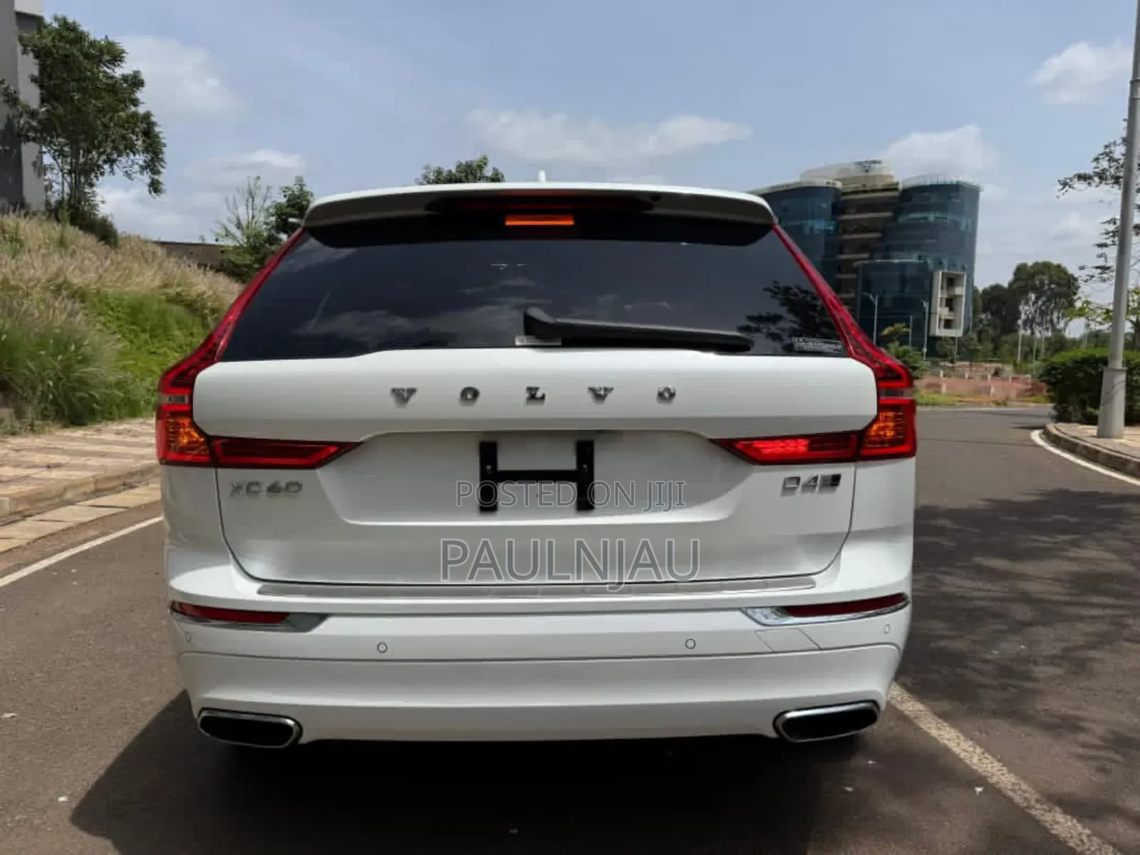 Volvo XC60 2018 White