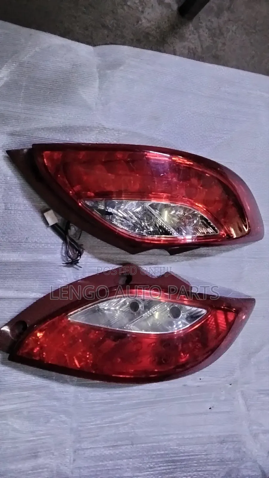Mazda Demio 2010 Taillights