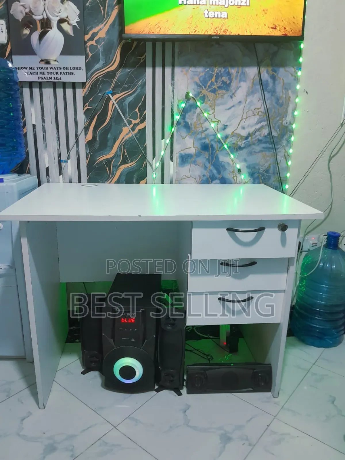 Happy Client Office Desk