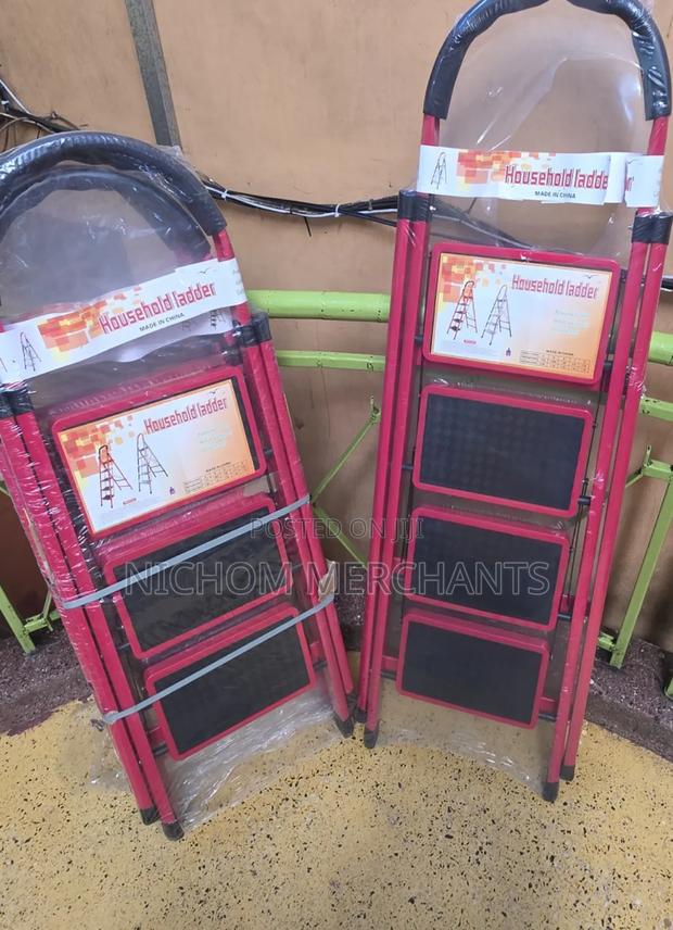 4 Step Ladder/Red Folding Step Ladder - main view