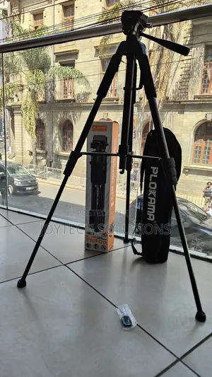 Plokama Tripod Stand 2.1m