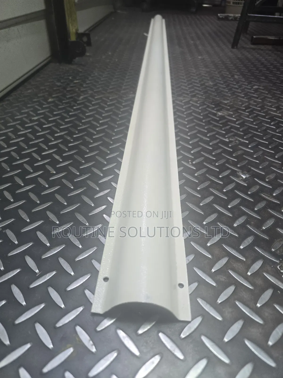Powder Coated Floor Trunking 6ft