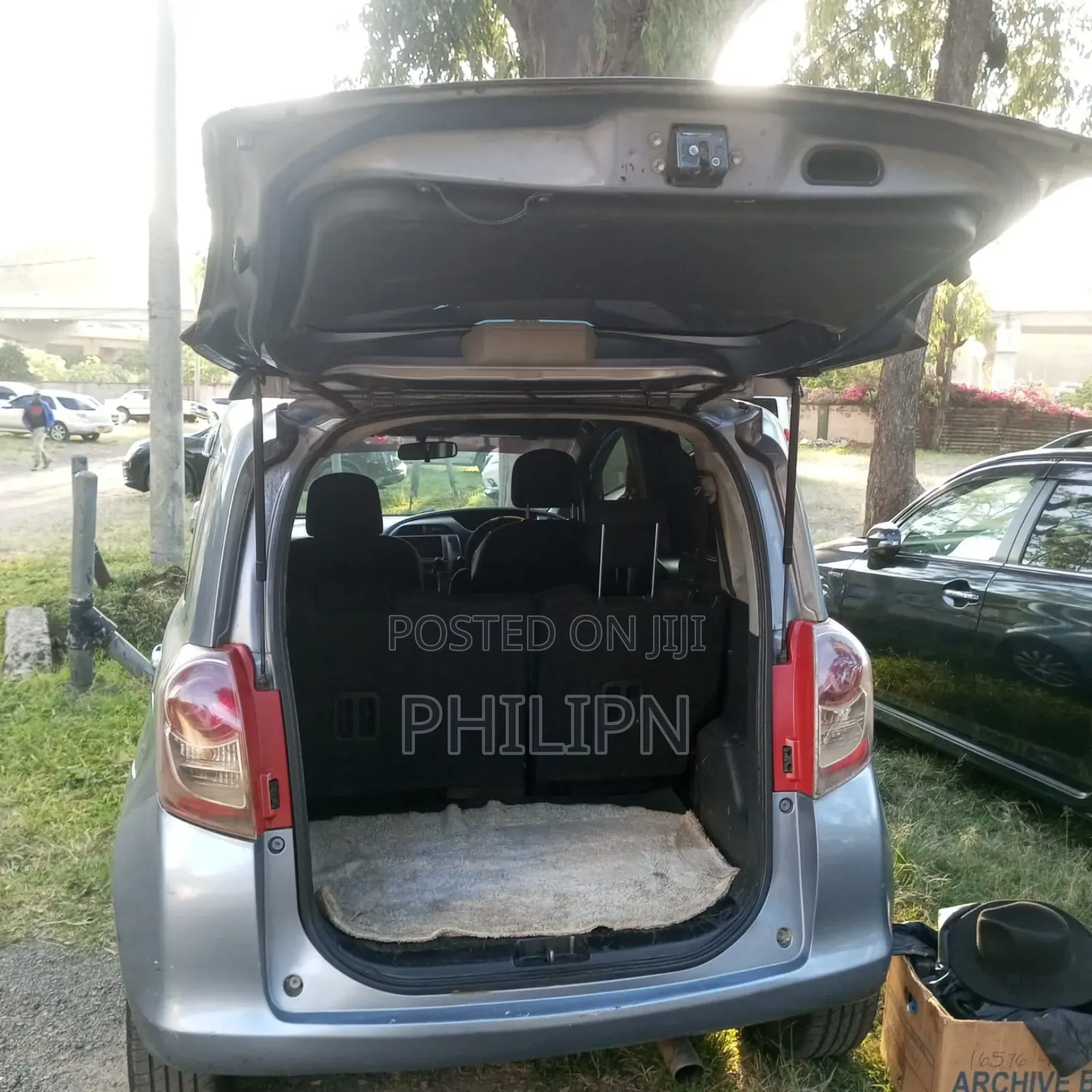 Toyota Ractis 2008 Blue