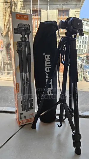 Plokama Tripod Stand 1800cm Tall With Remote Control