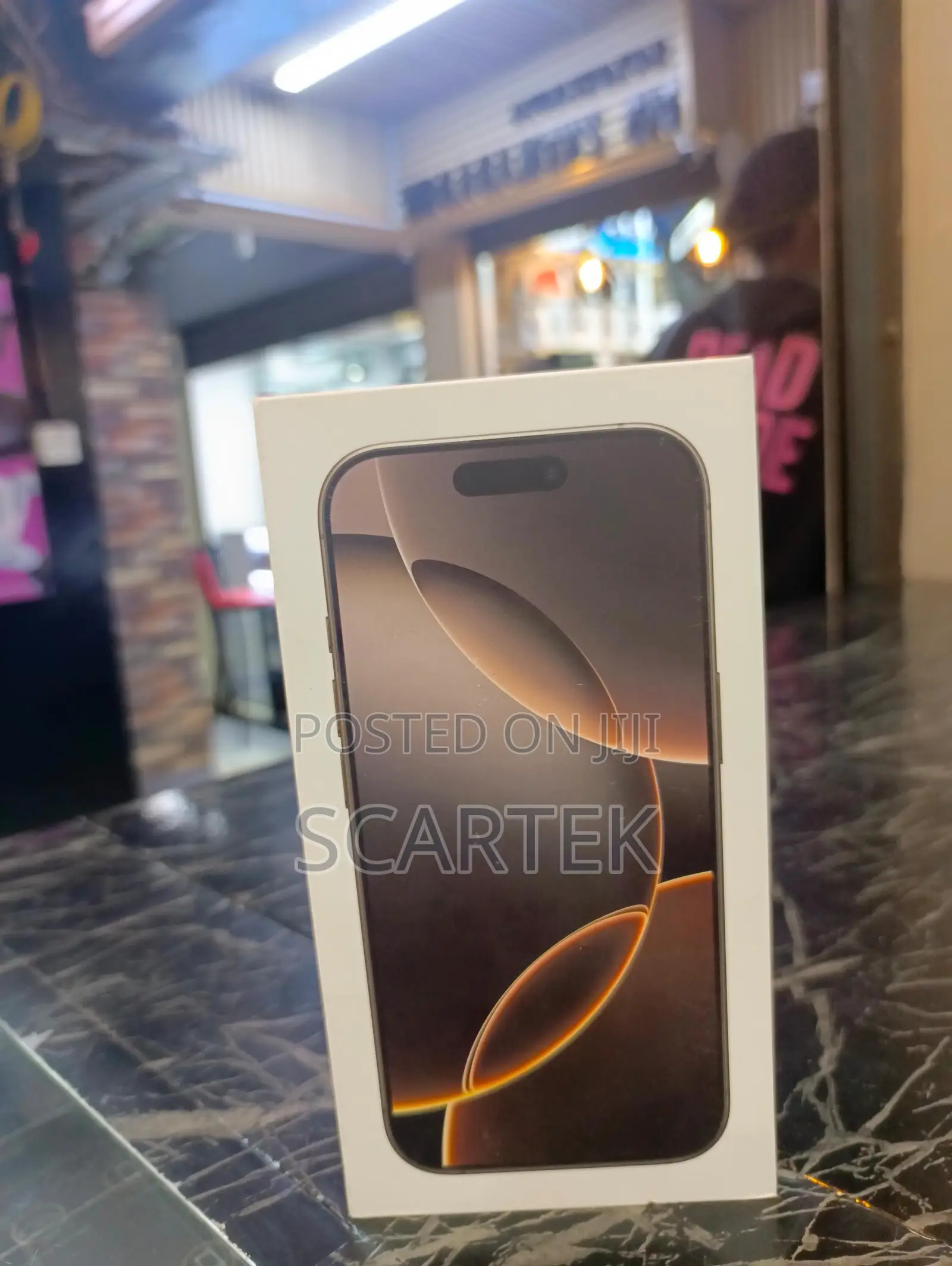 New Apple iPhone 16 Pro 128 GB Gold