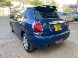 Mini Cooper 2016 Blue