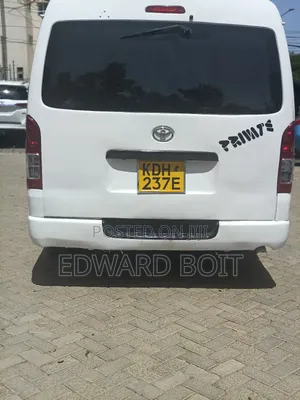 Toyota HiAce 2010 White