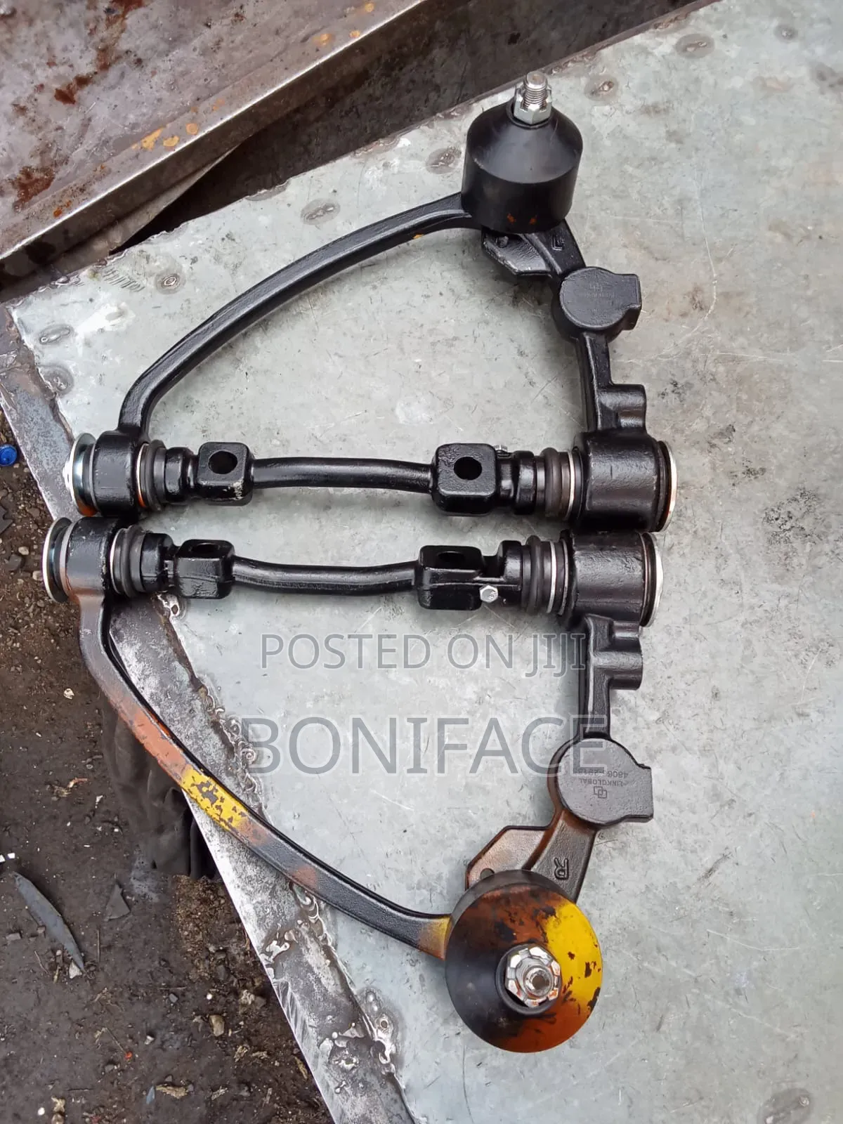 Lower Arms for Nissan Caravan