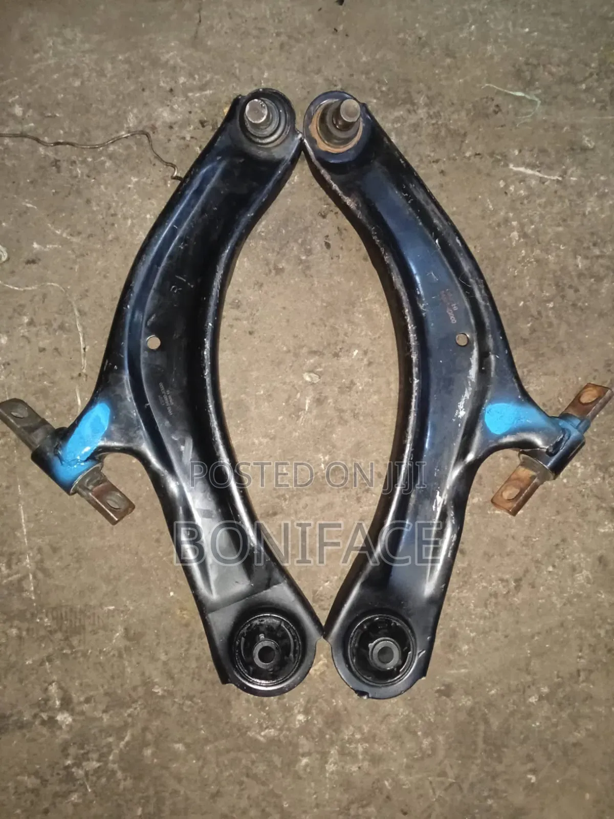 Front Lower Arms for Nissan Extrail Nt31