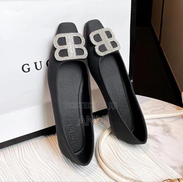 Luxury Flat Shoes - main view