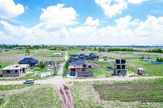 Malaa 50 X100 Plots for Sale - thumbnail 3