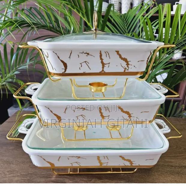 3pcs Ceramic Chaffing Dish Set 
*Comes With the Stands*