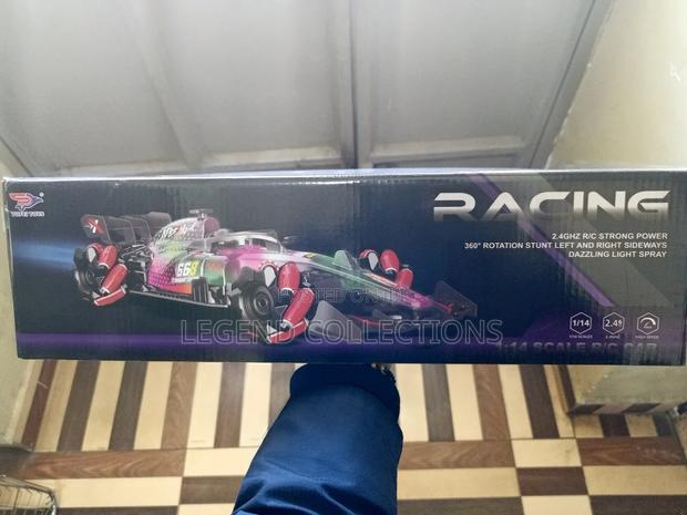 Rechargeable Remote Control Stunt Car - thumbnail 5