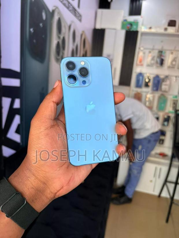 New Apple iPhone 11 128 GB Blue