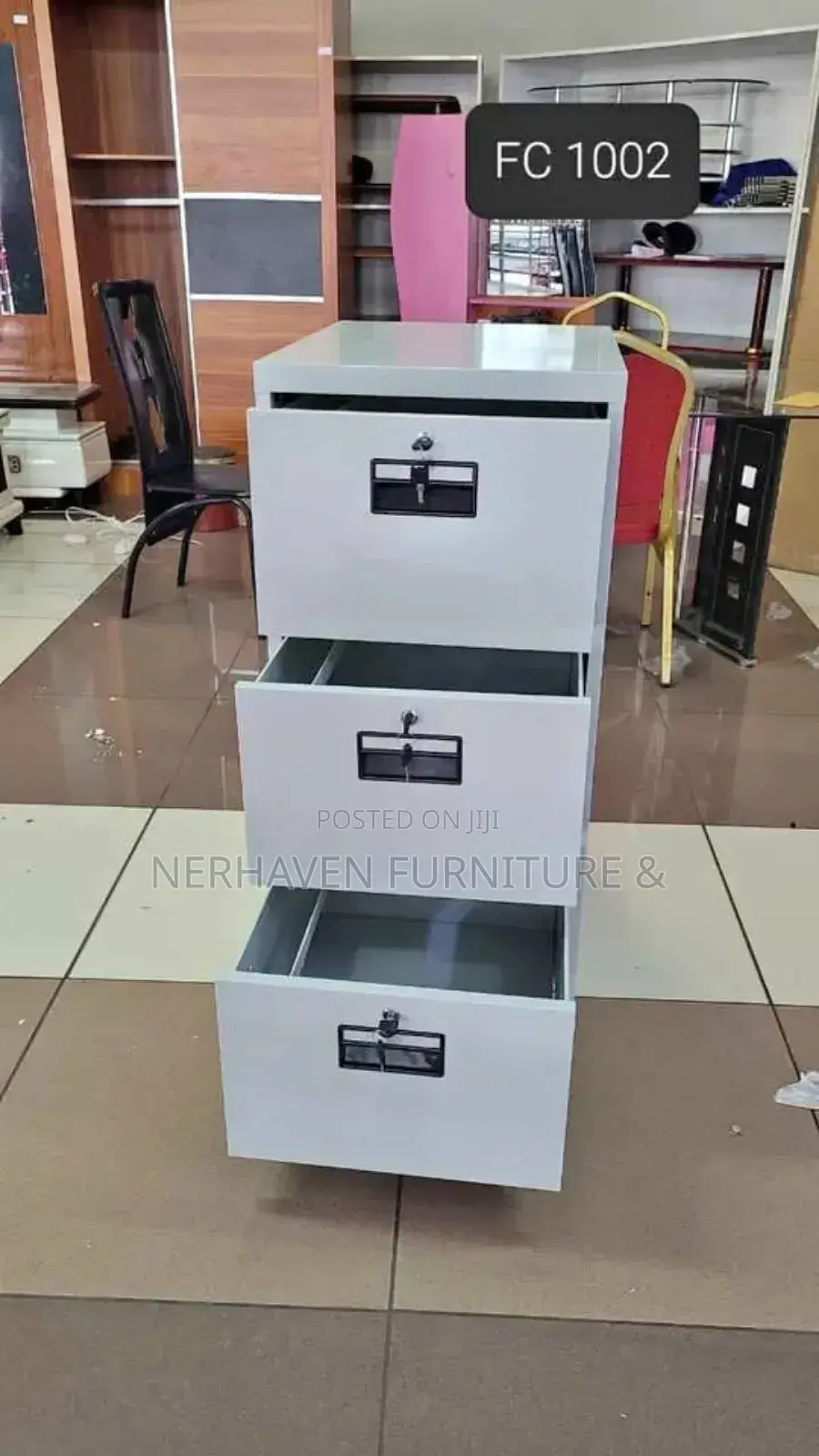 3 Drawer Locker Cabinet – Secure Office Staff Storage