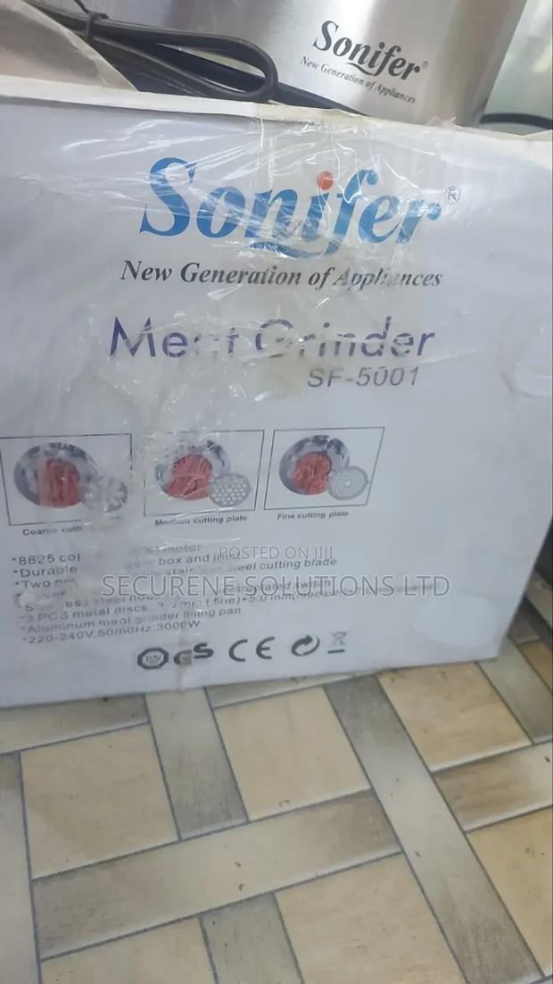 Sonifer Sf-5001 Electric Meat Grinder. - thumbnail 4
