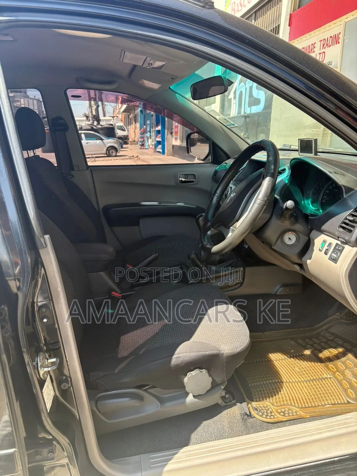 Mitsubishi L200 2013 Black
