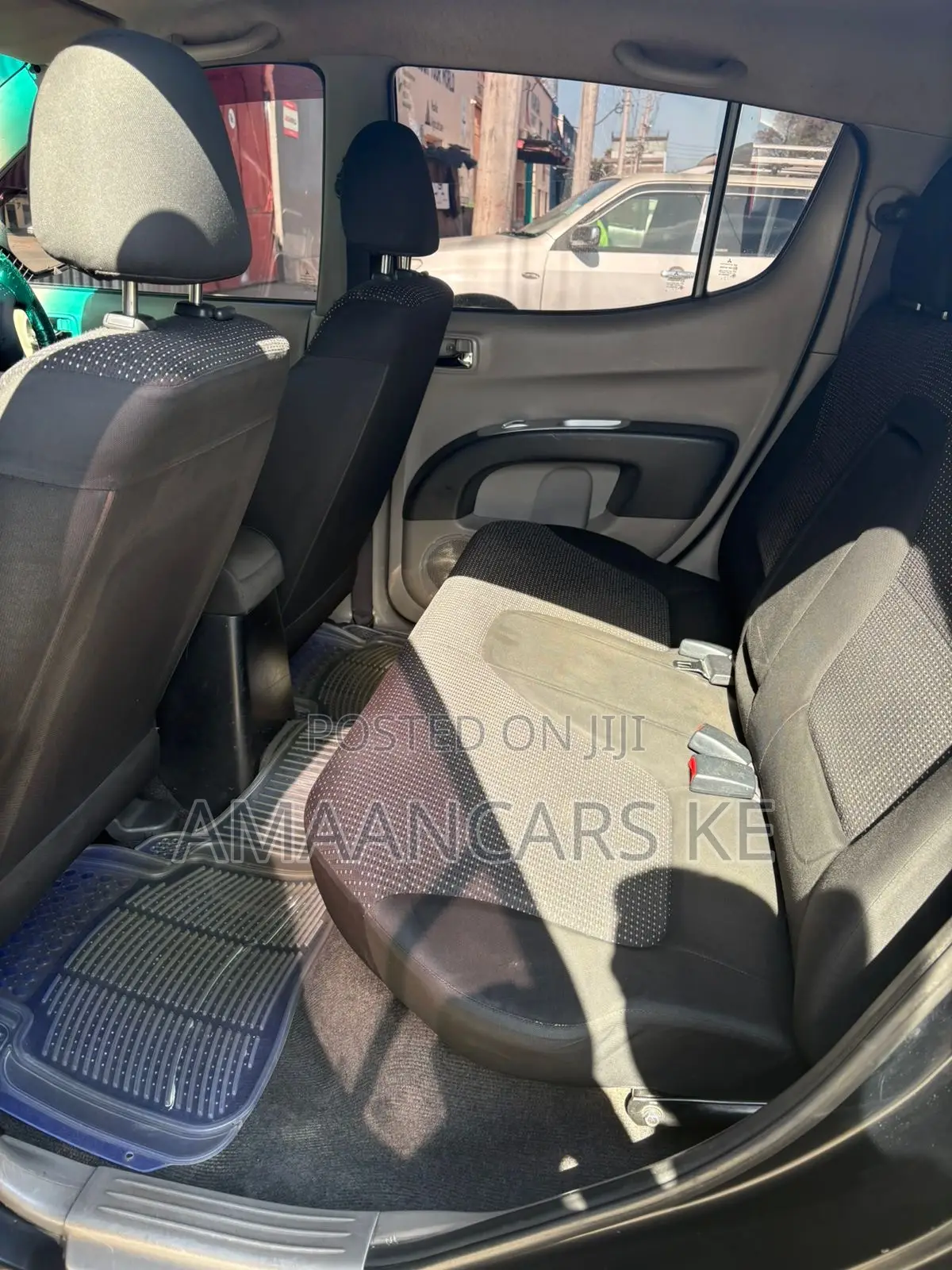 Mitsubishi L200 2013 Black