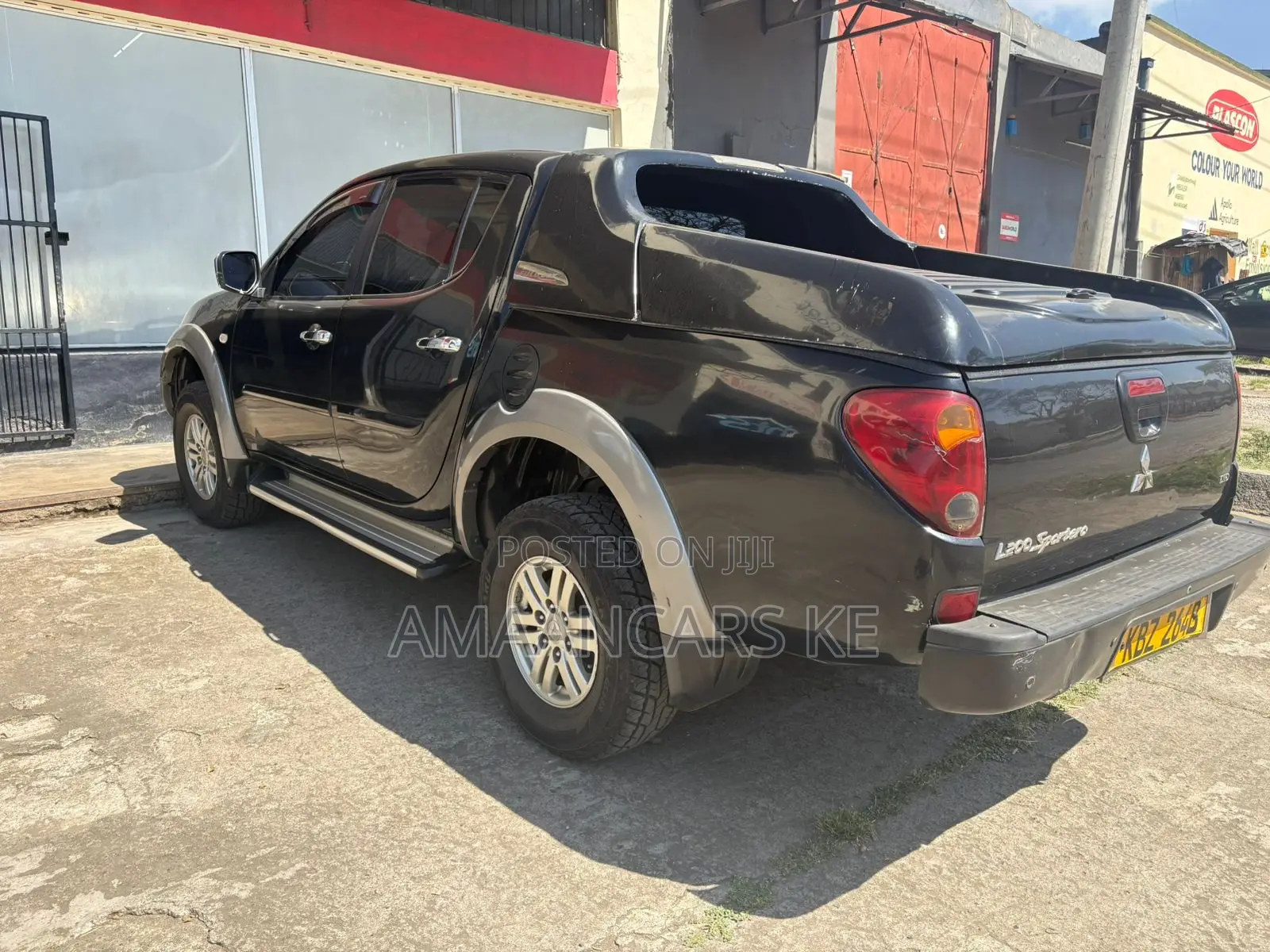 Mitsubishi L200 2013 Black