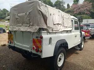 Land Rover Defender 2.5 TD5 2008 White