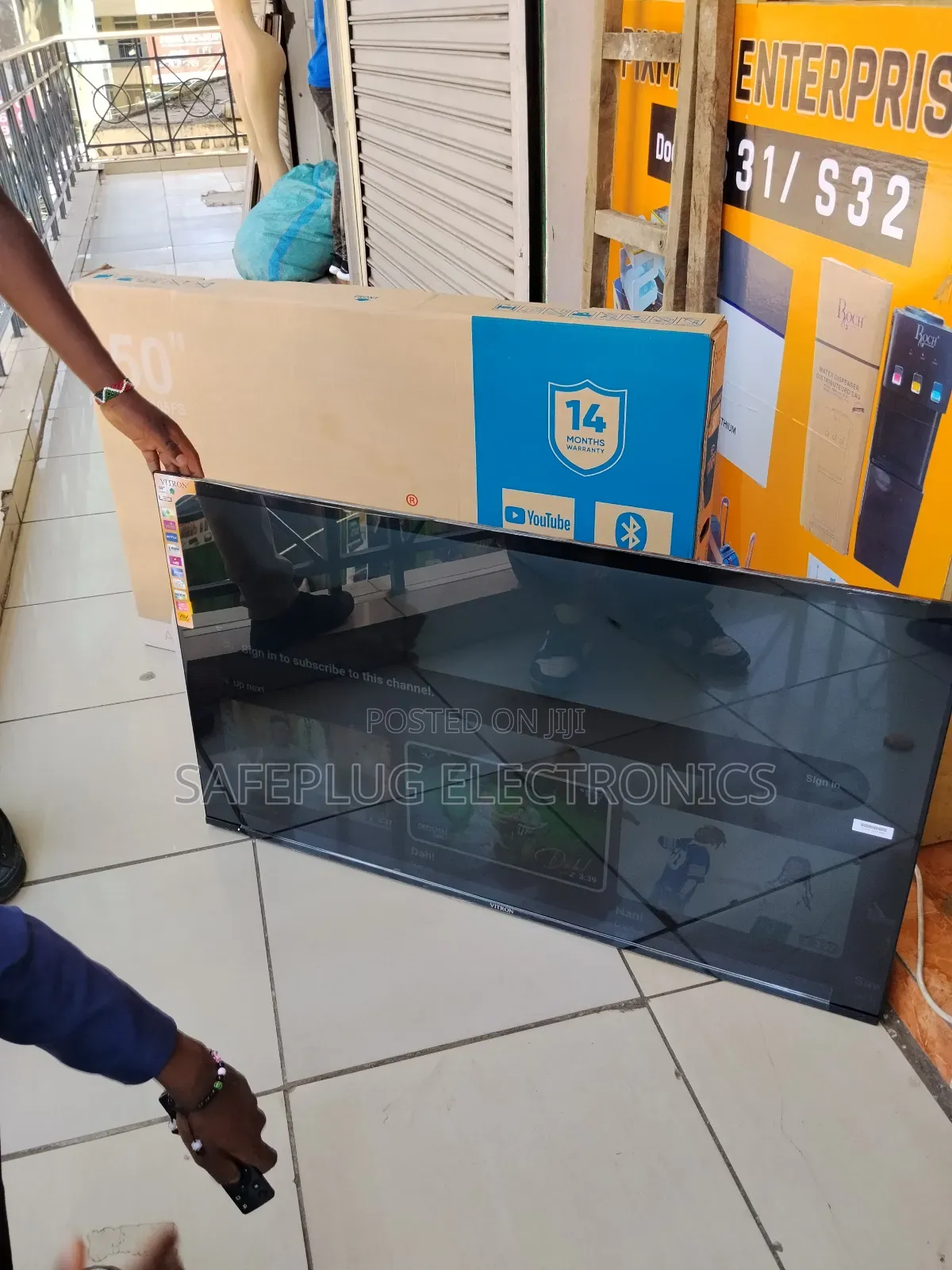 Vitron 50" Smart Tv With Bluetooth Enabled Plus Inbuilt Decoder