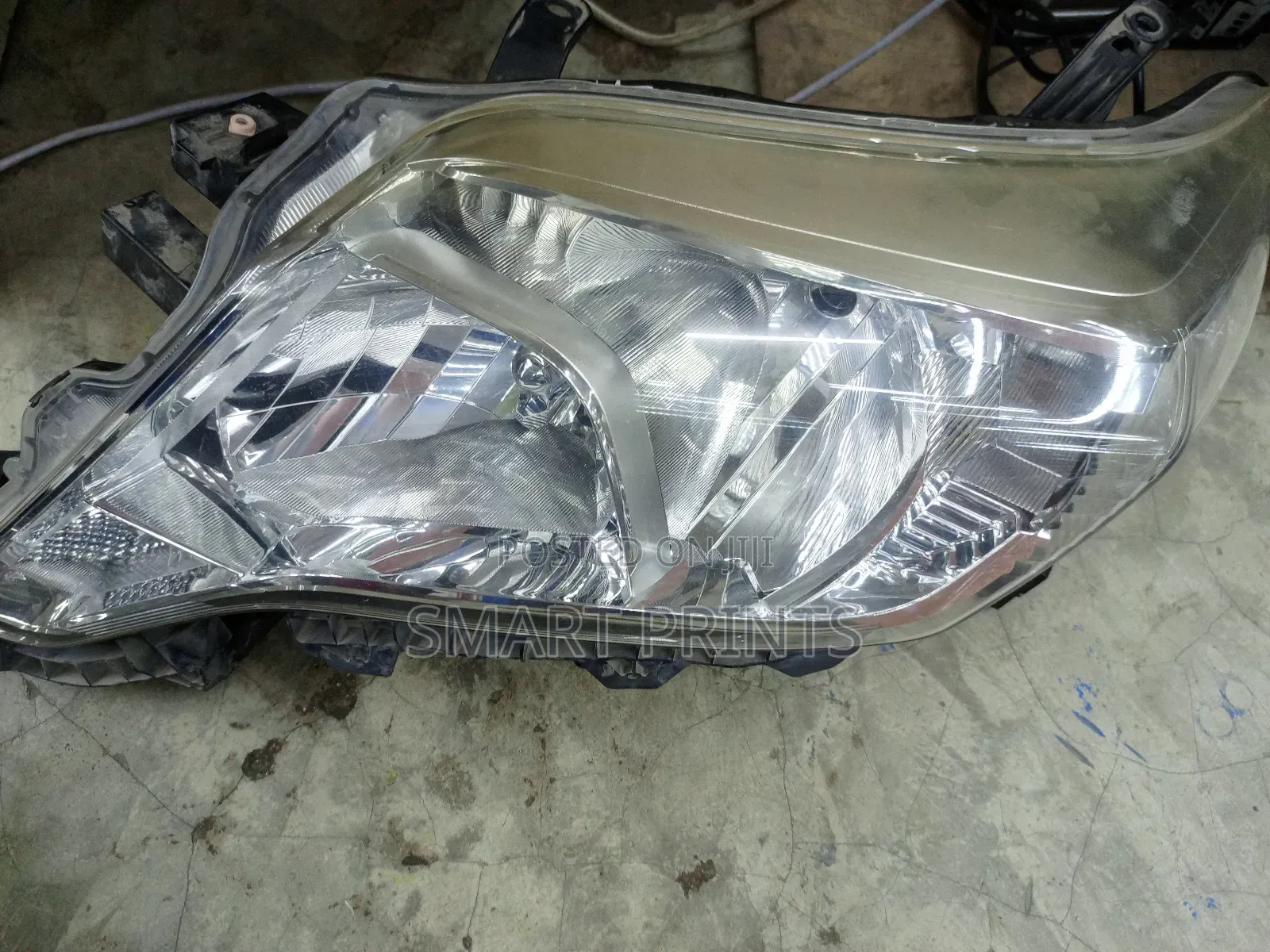 High Quality Ex Japan Toyota Prado J 150 Headlight Available