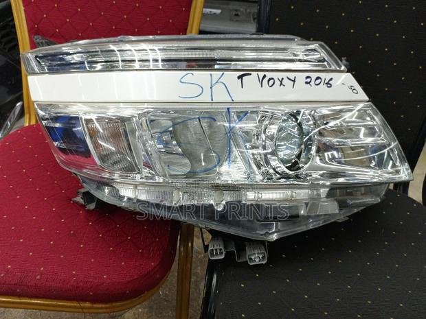Outstanding Quality Ex Japan Toyota Voxy 2016 Headlights Available