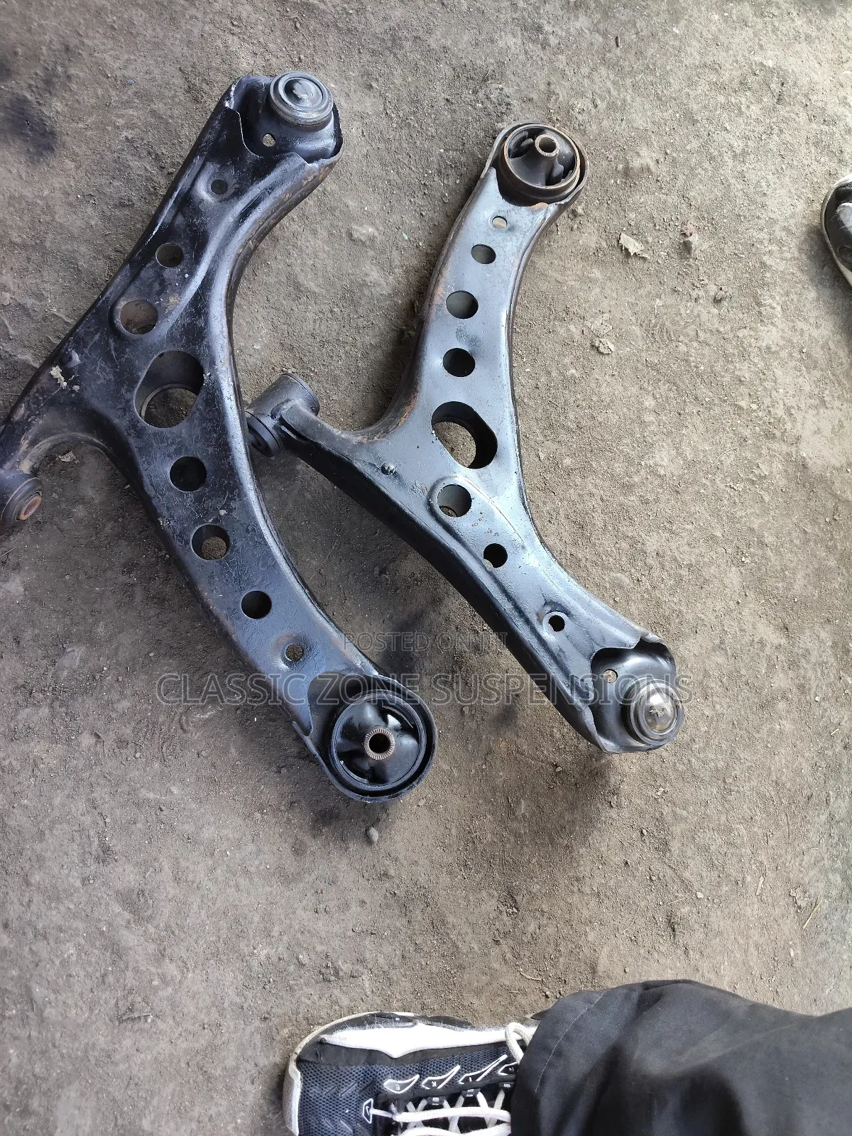 Toyota Isis Control Arms