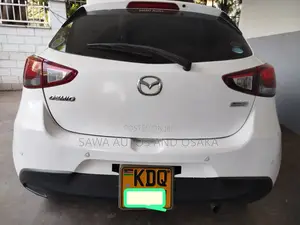 Mazda Demio 2018 White