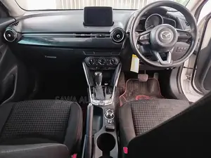 Mazda Demio 2018 White