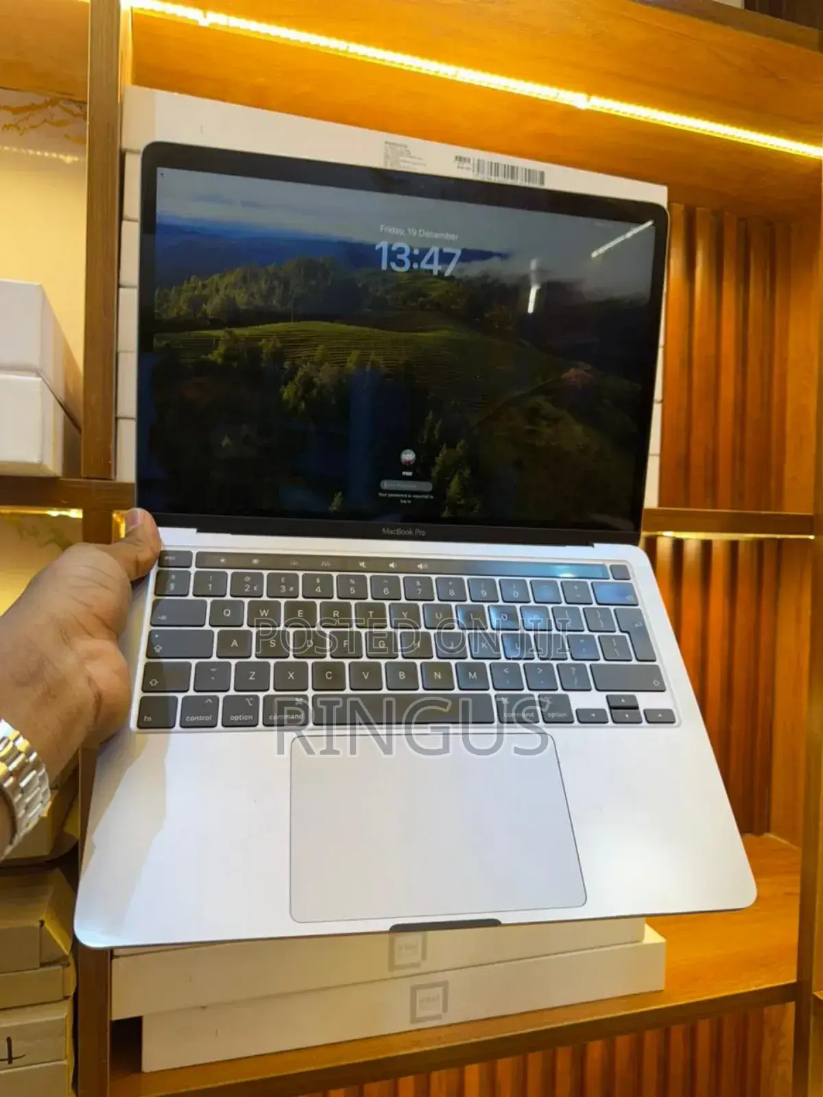 Laptop Apple MacBook Pro 2020 32GB Intel Core i7 SSD 1T