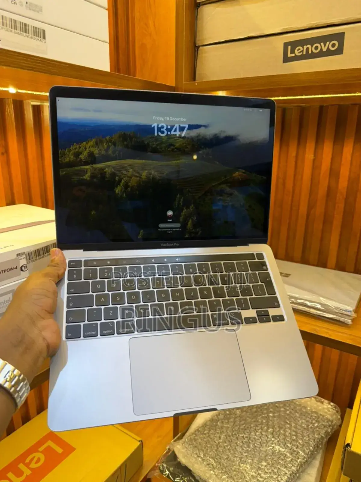 Laptop Apple MacBook Pro 2020 32GB Intel Core i7 SSD 1T