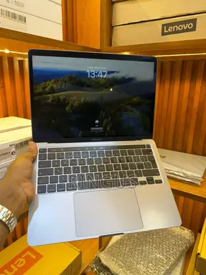 Laptop Apple MacBook Pro 2020 32GB Intel Core i7 SSD 1T
