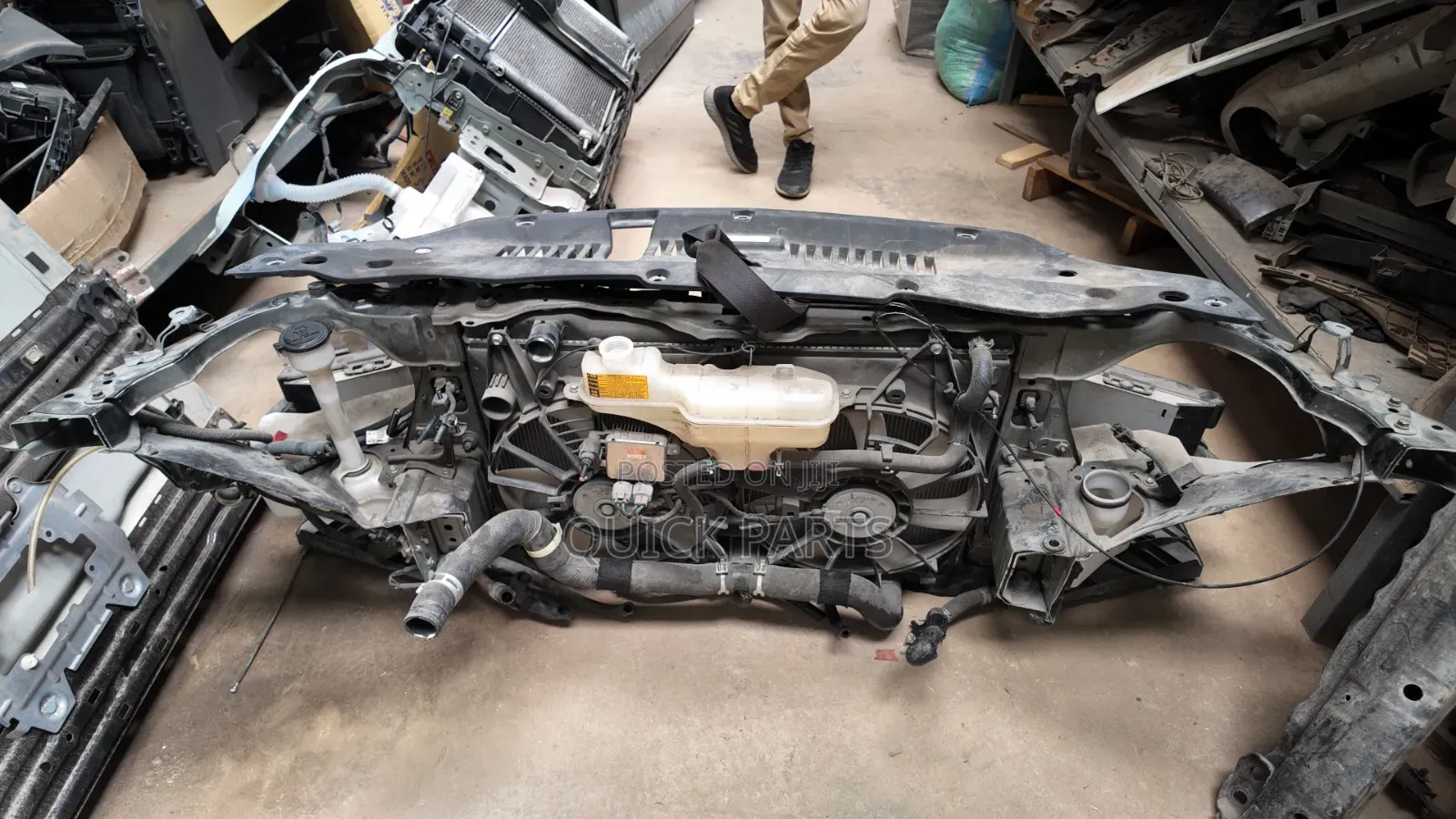Toyota Crown Radiator Panel