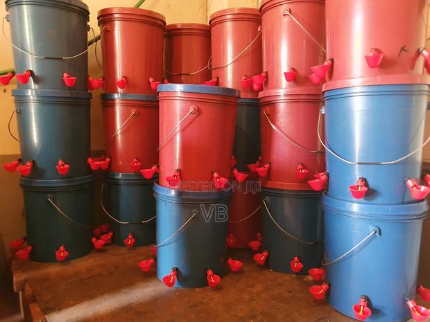 Automatic Chicken Nipple Drinker Bucket - main view